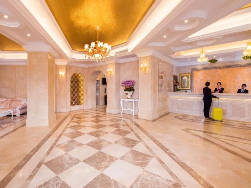 Vienna Hotel Puning South Huancheng Road High-Speed Train Station Екстер'єр фото